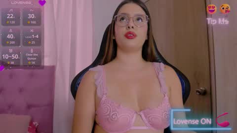 Paris online show from March 3, 6:36 pm