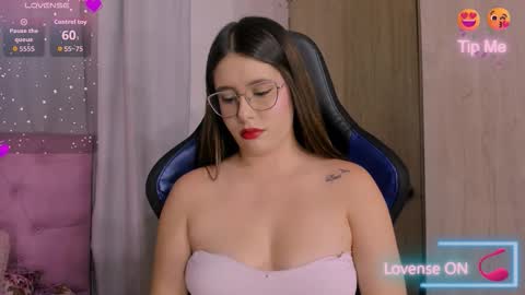 Paris online show from March 21, 6:35 pm