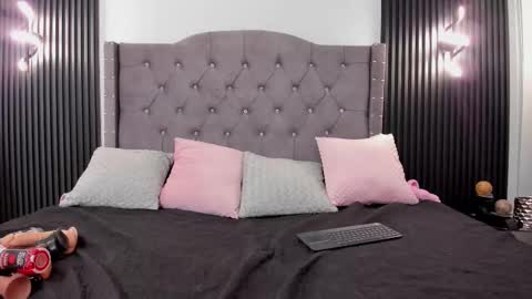 Snapshot of parys_hot chatting on October 21, 2:04 am parys_hot online show from October 21, 2:04 am