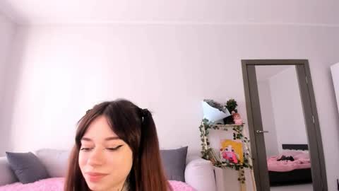 Bella online show from October 22, 3:11 am