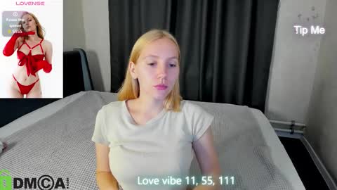 Snapshot of patr1cia_hart chatting on September 18, 11:47 pm patr1cia_hart online show from September 18, 11:47 pm