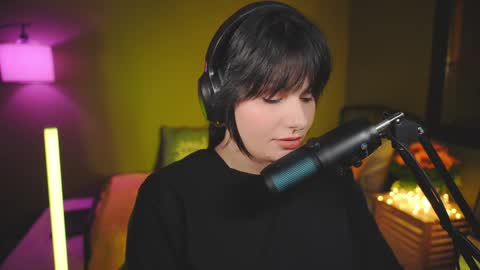 Snapshot of patricia_bennett chatting on December 30, 7:00 pm Patricia online show from December 30, 7:00 pm