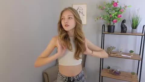 Vicki online show from September 10, 10:48 am