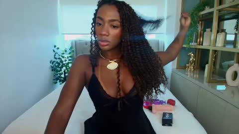 Patricia Rossi online show from February 6, 12:08 pm