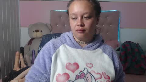 Snapshot of patty_squirt87 chatting on January 28, 2:43 am patty squirt87 online show from January 28, 2:43 am