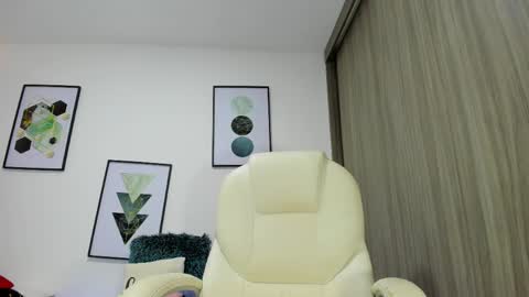 Paty online show from May 18, 2:12 pm