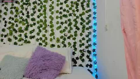 Snapshot of pau_delima__ chatting on September 25, 10:58 am paulina online show from September 25, 10:58 am