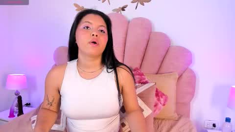 Paula   online show from February 21, 1:01 pm