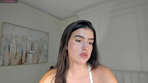 Paulina Santos  online show from April 7, 7:05 pm