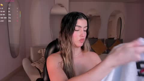 Paulina Santos  online show from September 9, 7:24 pm