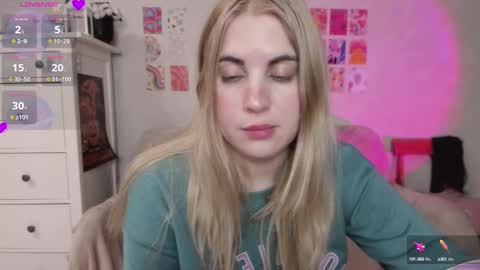 Allisses online show from February 14, 6:19 pm