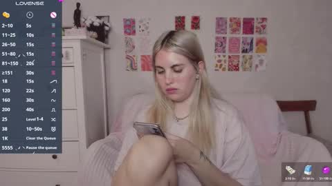 Allisses online show from September 18, 7:51 am