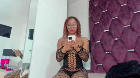 PaytonFerrara online show from December 16, 4:51 am