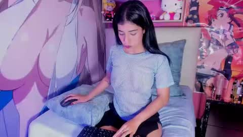 peachrougeh online show from January 16, 7:43 pm