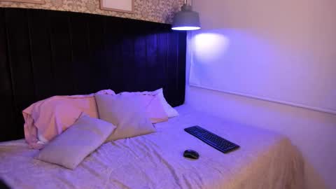 peachy online show from March 10, 8:24 pm