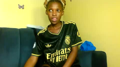 peachie online show from September 12, 12:11 am