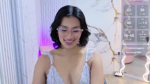 peachy_tay online show from January 18, 11:50 am