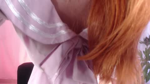 Snapshot of pear__moon chatting on March 9, 1:14 am LILLY online show from March 9, 1:14 am