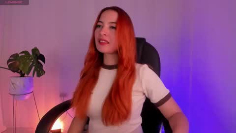 Snapshot of pear__moon chatting on October 5, 2:05 am LILLY online show from October 5, 2:05 am