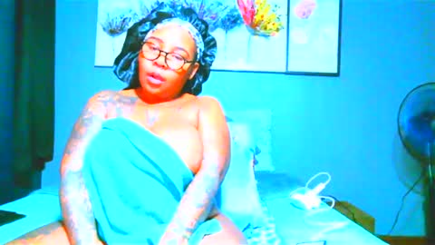 Pearl online show from March 8, 6:57 pm