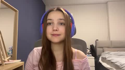 Luna Vale online show from July 14, 9:08 pm