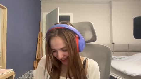 Luna Vale online show from June 23, 3:32 pm