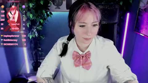 peggymcdean online show from October 31, 7:45 am