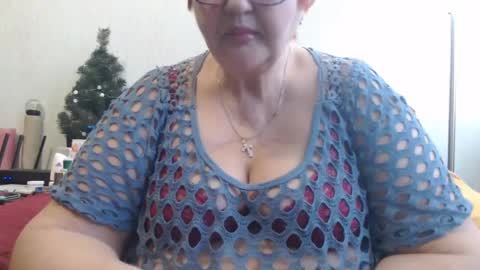 Snapshot of peggysoft chatting on February 19, 1:17 pm PeggySoft online show from February 19, 1:17 pm