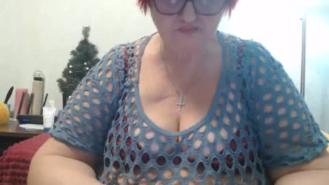Snapshot of peggysoft chatting on February 10, 6:13 pm PeggySoft online show from February 10, 6:13 pm