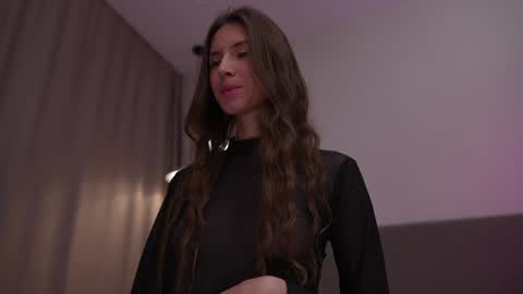 Pelagy Show time 2-10 pm Dubai time zone online show from November 17, 4:08 pm