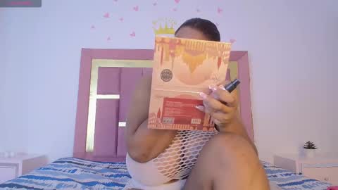    online show from March 25, 11:18 pm