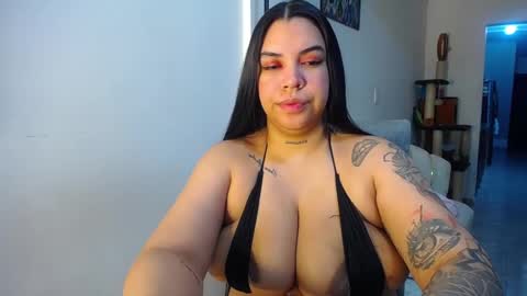 Snapshot of pennyomelons chatting on October 13, 11:24 am My onlyfans online show from October 13, 11:24 am