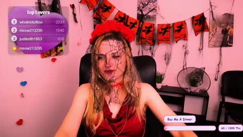 Mia online show from October 31, 8:07 am