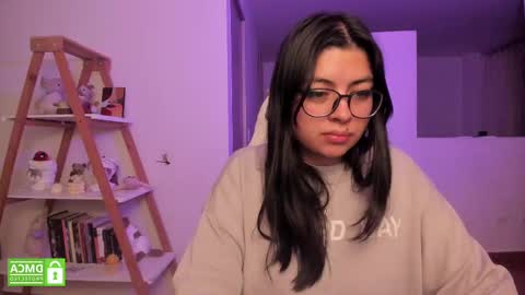 Sarah Ana Banana online show from February 19, 5:05 am