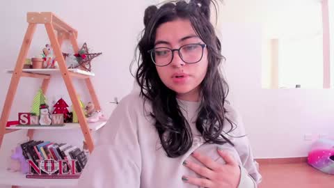 Sarah Ana Banana online show from January 11, 1:53 pm