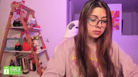 Sarah Ana Banana online show from October 14, 11:40 pm