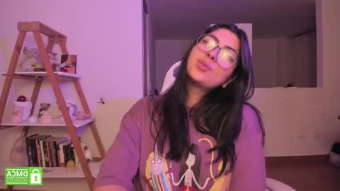 Sarah Ana Banana online show from March 5, 2:14 am