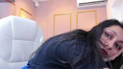 PerlaPreciosa online show from February 26, 3:35 am