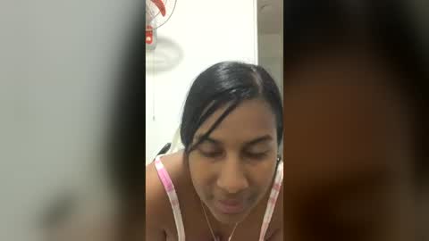 perlas208531 online show from July 5, 1:45 am
