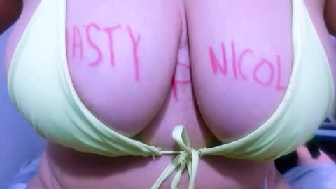  Nicole   online show from November 12, 5:22 pm