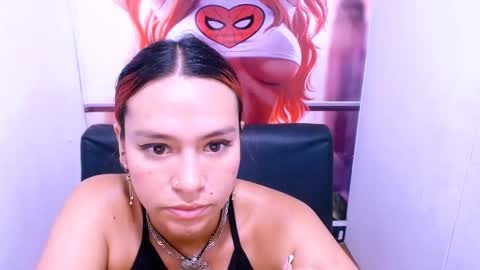 Snapshot of pervertt_nicole chatting on January 24, 7:49 pm Nicole online show from January 24, 7:49 pm