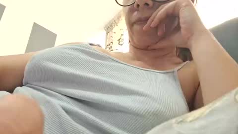 Snapshot of pervygirl69 chatting on February 19, 10:34 am Lisa - online show from February 19, 10:34 am