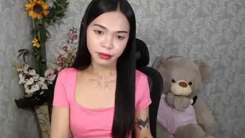Snapshot of petite_angelx chatting on January 18, 11:00 am angel online show from January 18, 11:00 am