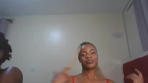 luxe online show from May 4, 12:31 pm