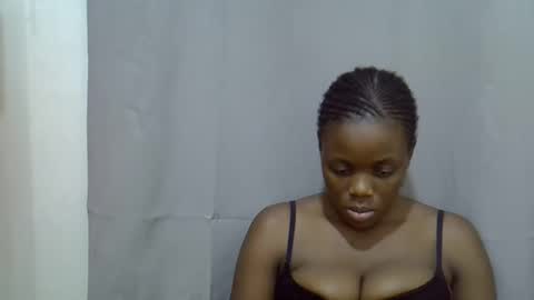 petite_melan online show from September 18, 7:01 pm