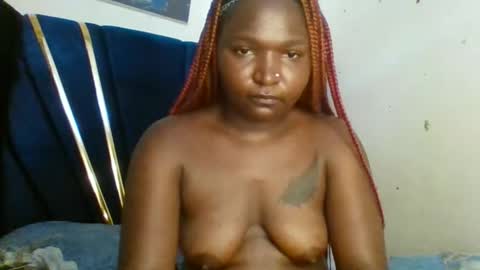 petite_shan online show from March 28, 9:53 am