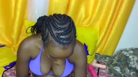 Snapshot of petite_tanya chatting on December 22, 5:23 am Tanya online show from December 22, 5:23 am