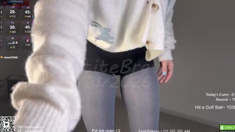 PiperAvery online show from January 31, 9:13 pm