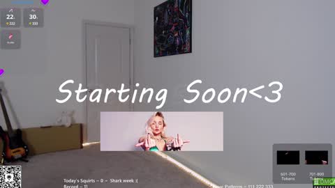 Snapshot of petitebrat chatting on January 3, 10:51 pm PiperAvery online show from January 3, 10:51 pm