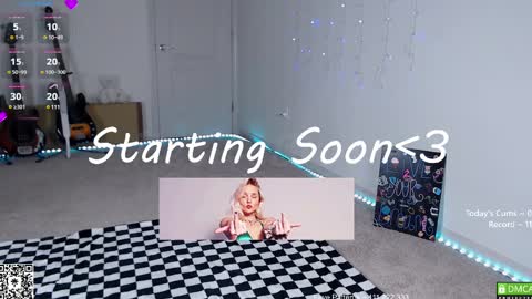 Snapshot of petitebrat chatting on February 28, 2:42 am PiperAvery online show from February 28, 2:42 am